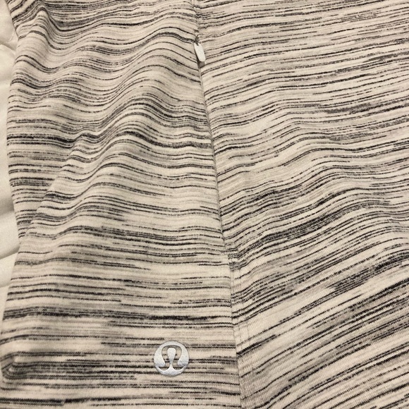 Lululemon runderful long sleeve size 10 white-gray heathered - Picture 7 of 8